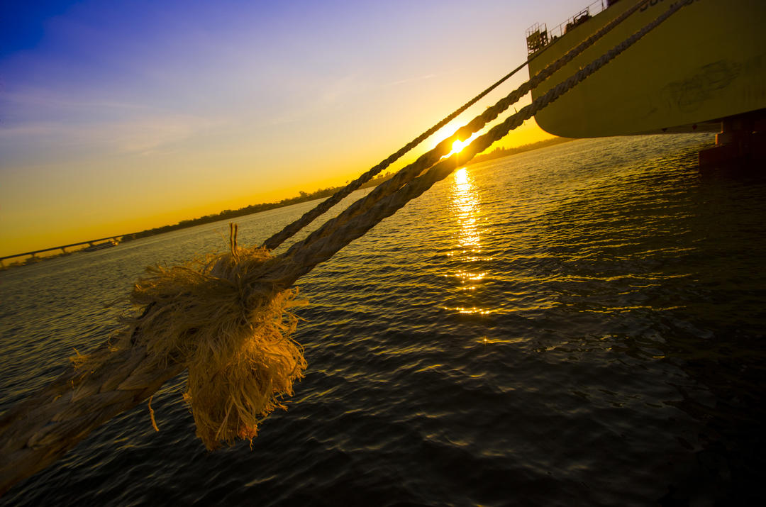 Ship knot of sunset