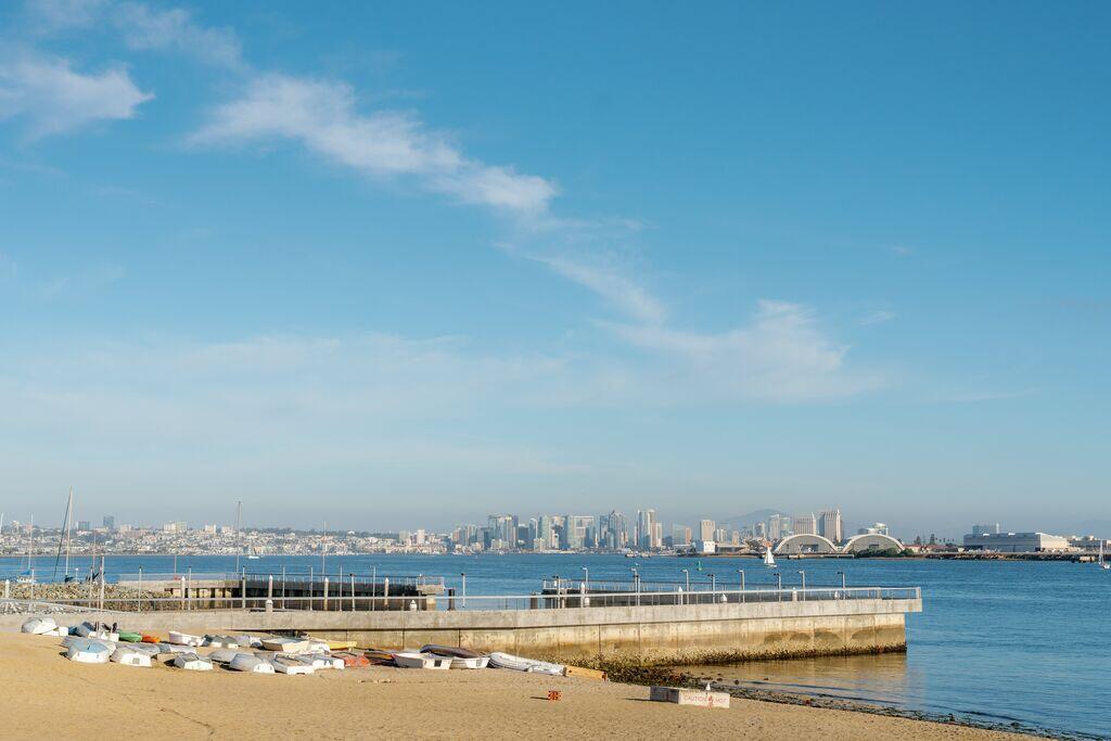 Shelter Island Shoreline Park beach