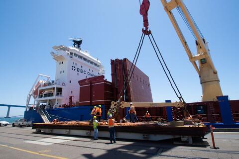 BBC Chartering unloading cargo