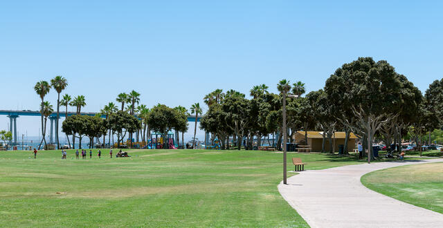 panoramic view of the park and bridge