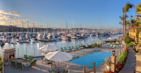 Island Palms Hotel Pool View