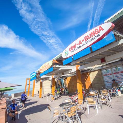 Restaurants with outdoor seating at Portwood Pier Plaza at the Port of San Diego